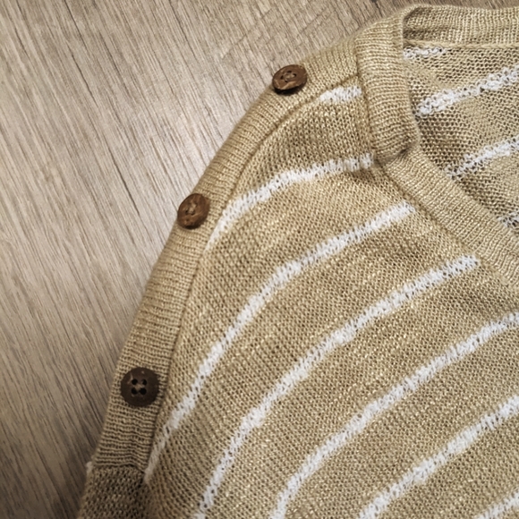 J. Jill Tan and White Lightweight Sweater Top - Picture 3 of 9